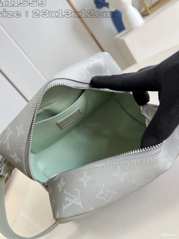 KIT bag-23*13*12CM VUITTON DOPP LOUIS LOCKER 0709
